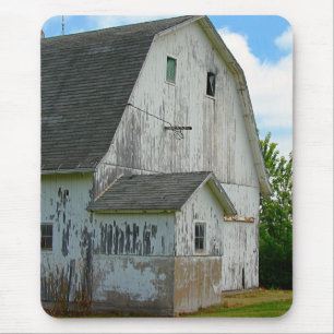 Old Barn With Oil Paint Effect Mouse Mat