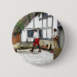 OLD ENGLAND 6 CM ROUND BADGE