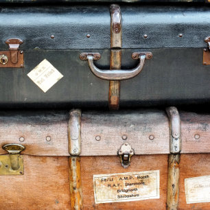 OLD ENGLAND KEY RING