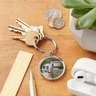 OLD ENGLAND KEY RING