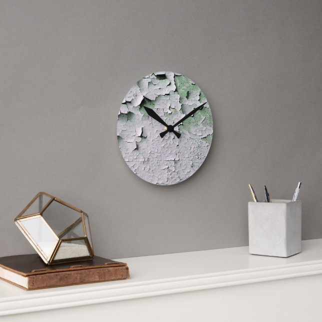 OLD ENGLAND PEELING PAINT ROUND CLOCK (Office)