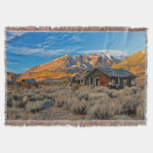 Old Farmhouse Along Hwy 395 In June Lake Throw Blanket
