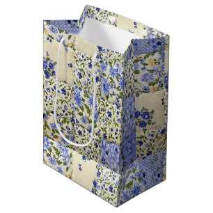 Old-fashioned Blue Floral Quilt Pattern Medium Gift Bag