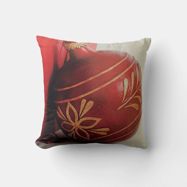 OLD FASHIONED CHRISTMAS ORNAMENT THROW PILLOW (Front)