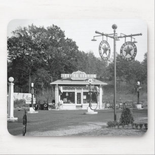 Old gas station, 1925 mouse mat