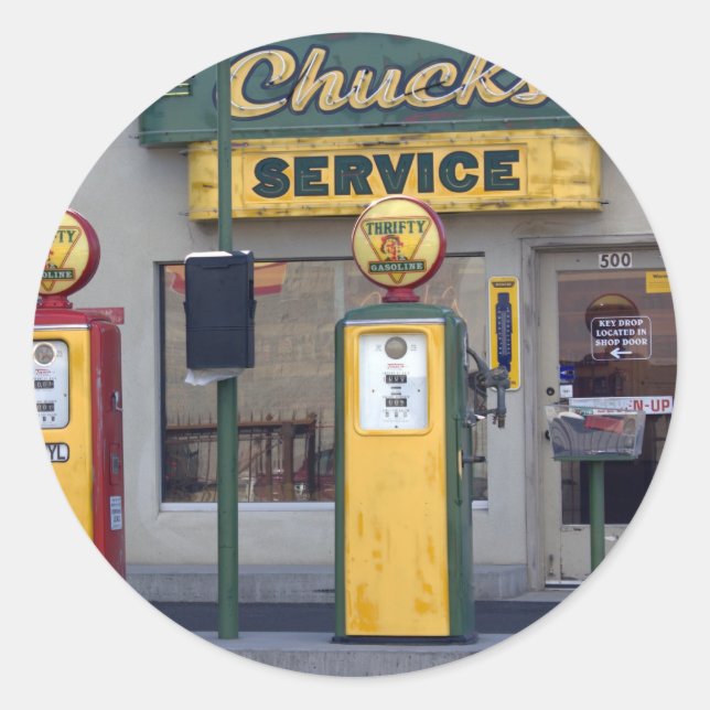 Old Gas Station Classic Round Sticker (Front)