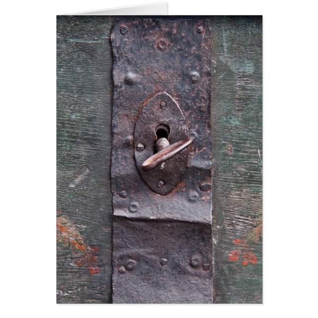 Old lock with key (Front)