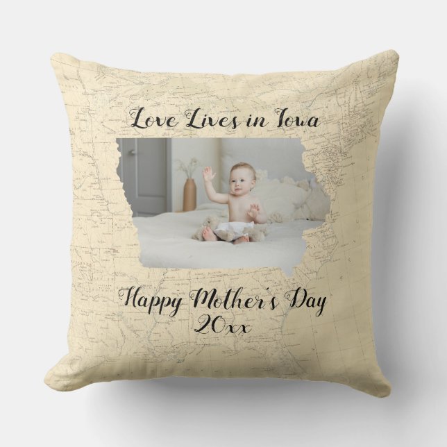 Old Map Love Lives In Iowa State Shaped Photo Cushion (Front)