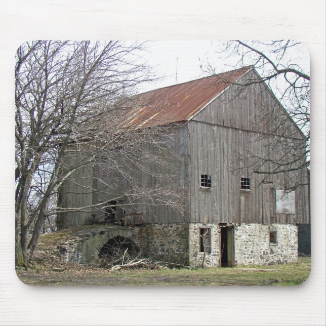Old Pennsylvania Bank Barn Mouse Mat (Front)
