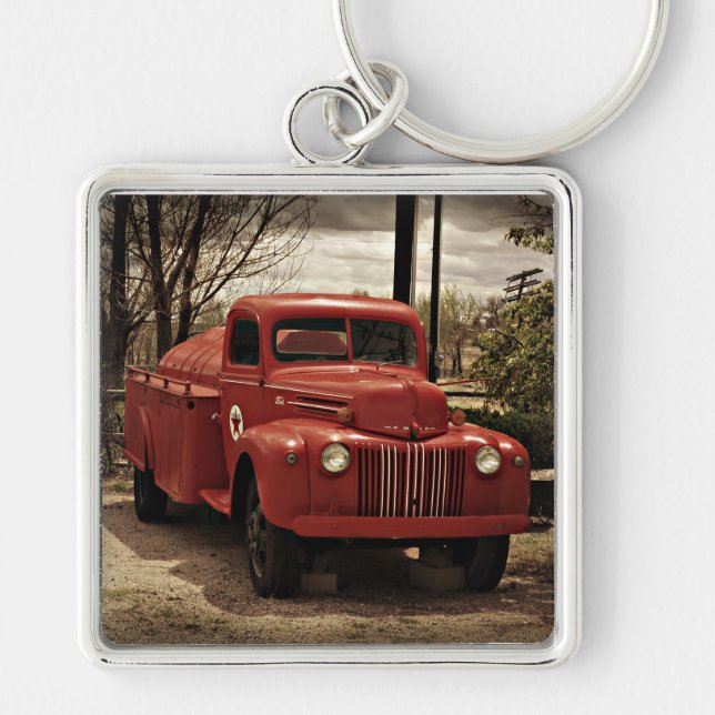 Old Red Fire Truck keychain (Front)