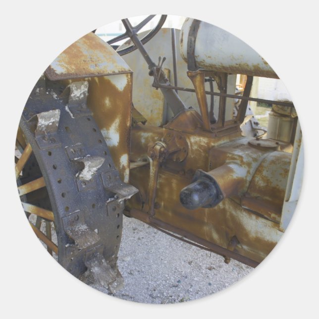 Old Tractor Classic Round Sticker (Front)