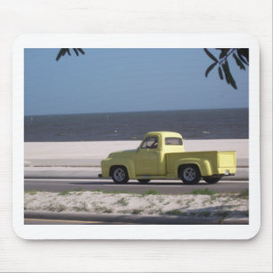 Old truck mouse mat