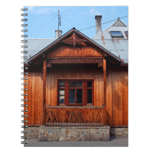 Old wooden traditional house accommodation, ancien notebook