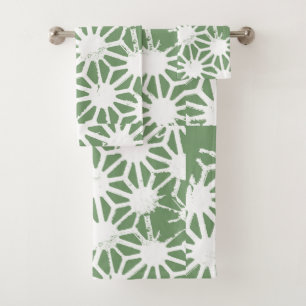 Olive green and white geometric pattern bath towel set