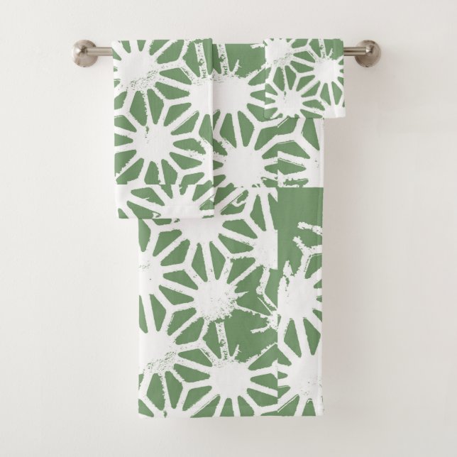 Olive green and white geometric pattern bath towel set (Insitu)