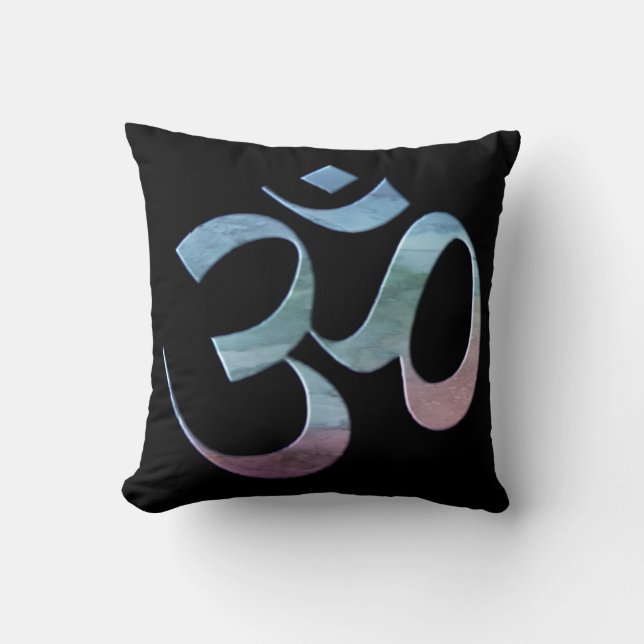 Om 1  cushion (Front)