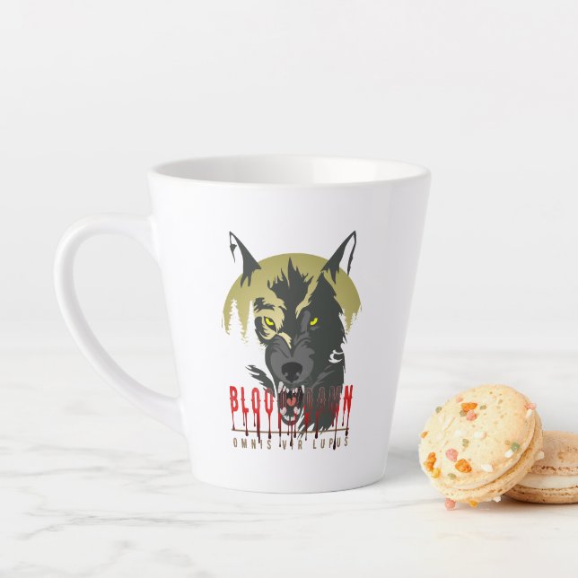 Omnis vir Lupus | Latte Mug (In Situ)