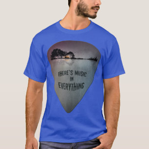 ON BACK Guitar Pick Distressed Lake Reflections Gu T-Shirt