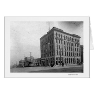 On the Corner on Hewitt Avenue
