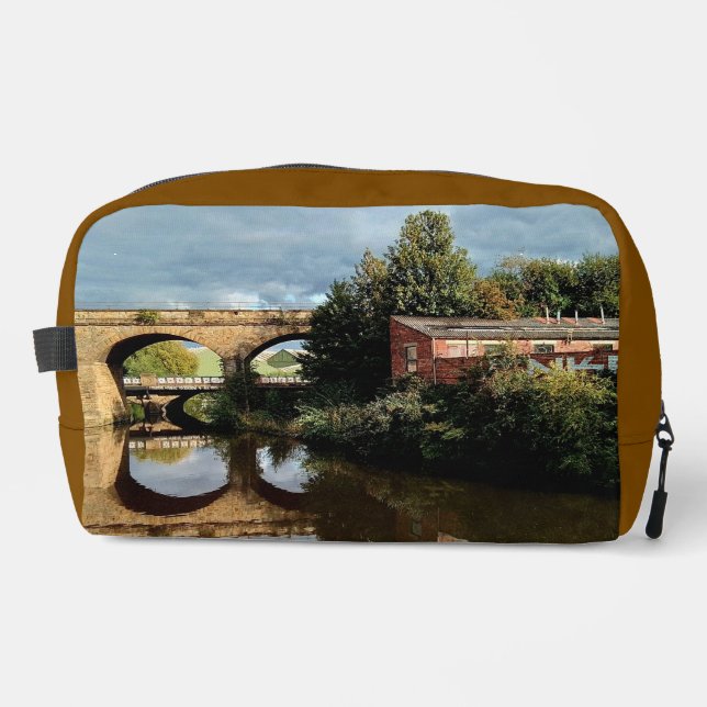 On the way to Attercliffe Dopp Kit (Front)