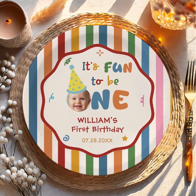 One is Fun Hat Birthday Party Paper Plates (Creator Uploaded)