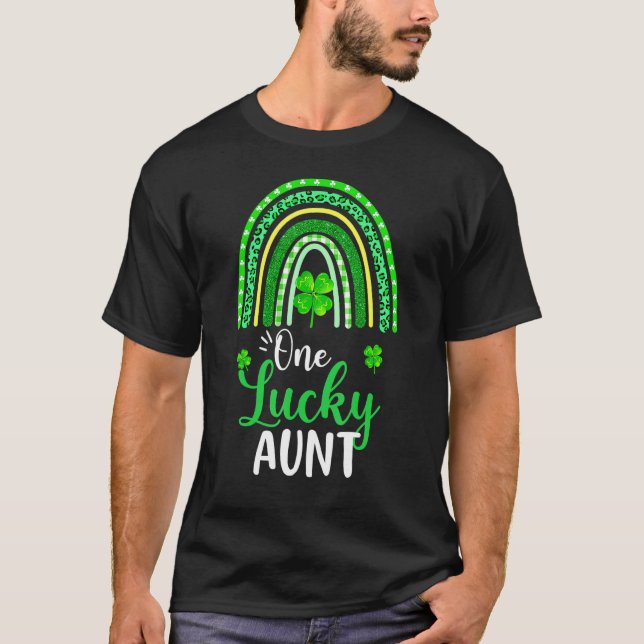 One Lucky Aunt Rainbow Tee St Patricks Day Mum Fun (Front)
