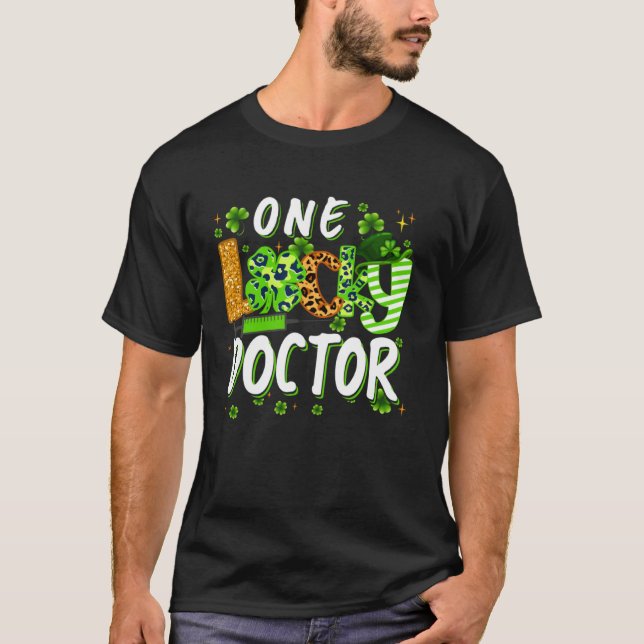 One Lucky Doctor Shamrock St Patricks Day Tees Men (Front)