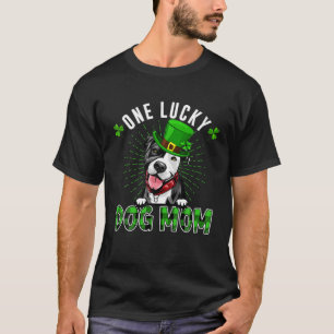 One Lucky Dog Mama Pit Bull Mum St Patricks Day T-Shirt