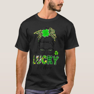 One Lucky Er Nurse Messy Bun Shamrocks St Patrick T-Shirt