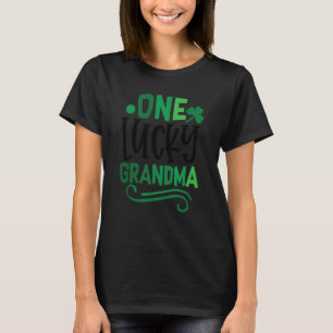 One Lucky Grandma C Shamrock Irish T-Shirt