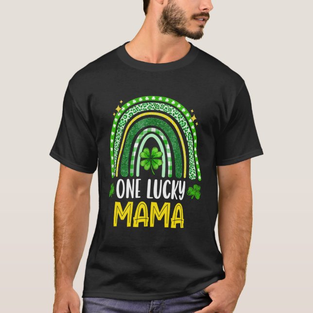 One Lucky Mama Family St Patrick'S Day T-Shirt (Front)