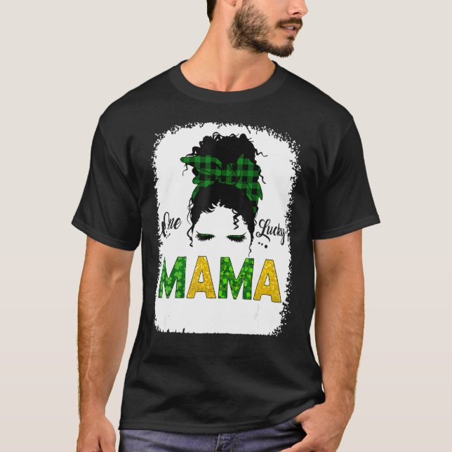 One Lucky Mama Messy Bun Leopard St Patrick S Day T-Shirt (Front)