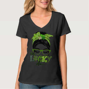 One Lucky Mami Mother Messy Bun Shamrock St Patric T-Shirt