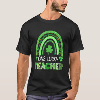 One Lucky Teacher Rainbow St Patricku2019s Day App T-Shirt