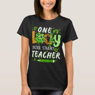 One Merry Choir Teacher Funny Gnomes Christmas Cho T-Shirt