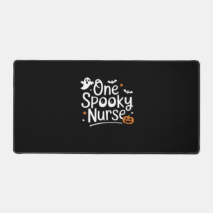 One Spooky Nurse Funny Ghost Nurse Halloween Essen Desk Mat