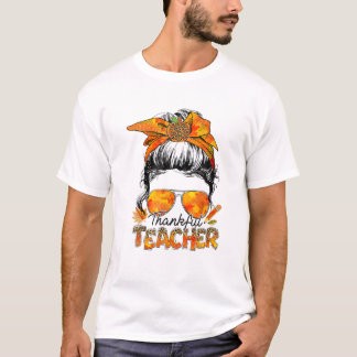 One Thankful Teacher Leopard Messy Bun Thanksgivin T-Shirt