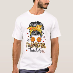 One Thankful Teacher Messy Bun Pumpkin Thanksgivin T-Shirt