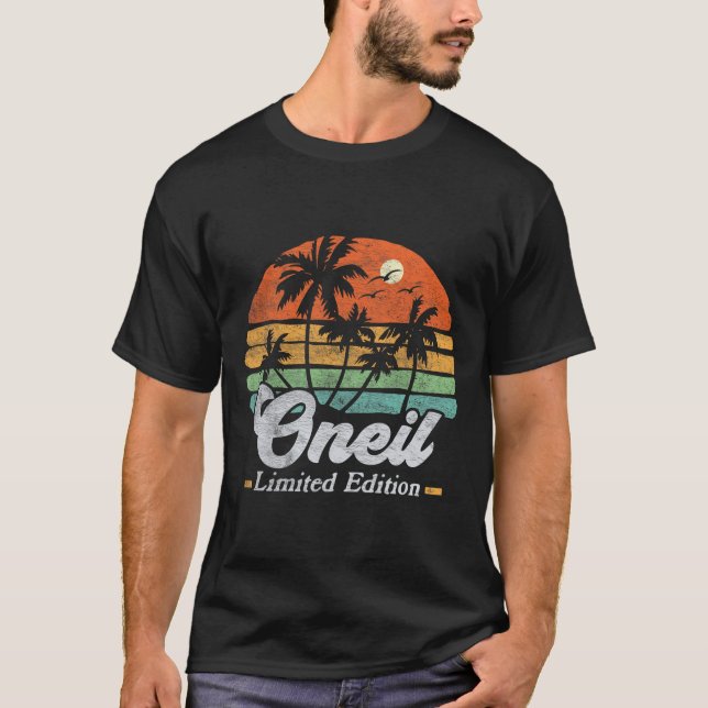 Oneil Surname Funny Retro 90s Birthday Beach Famil T-Shirt (Front)