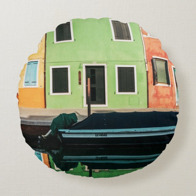 OPEN BUILDING WINDOW ROUND CUSHION (Front)