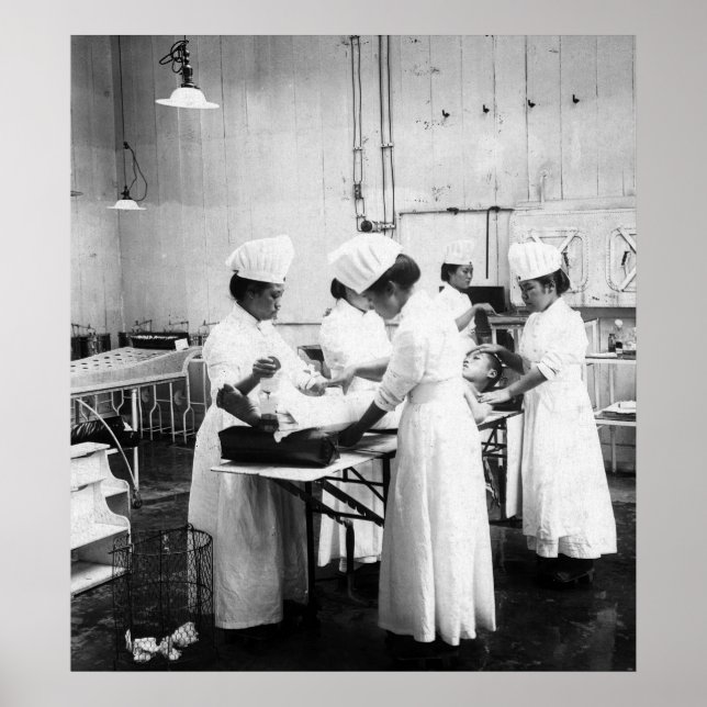Operating Room - Japan: 1905 Poster (Front)