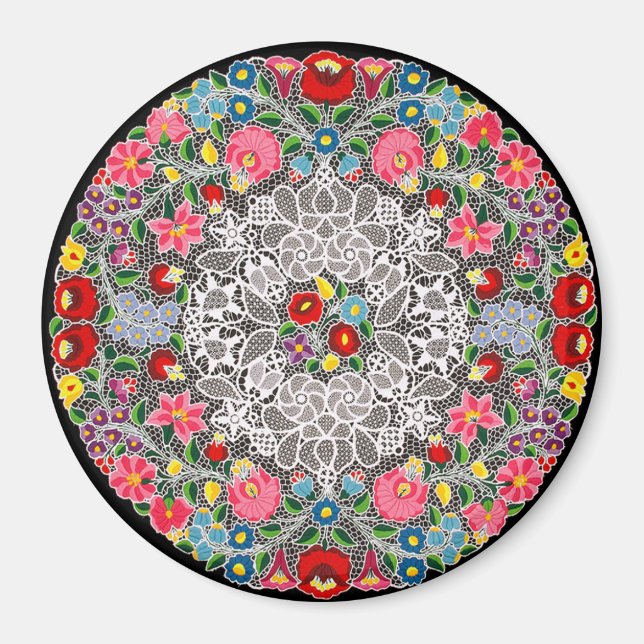 OPUS Lace Circle Magnet (Front)
