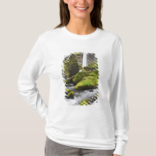 OR, Columbia River Gorge, Elowah Falls and T-Shirt
