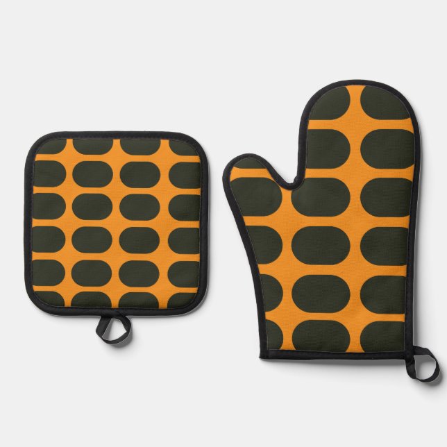 Orange Black Circles Oven Mitt & Pot Holder Set (Front)