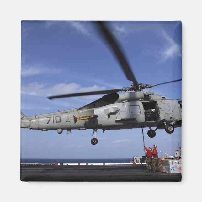 Ordnancemen connect transport cables magnet (Front)