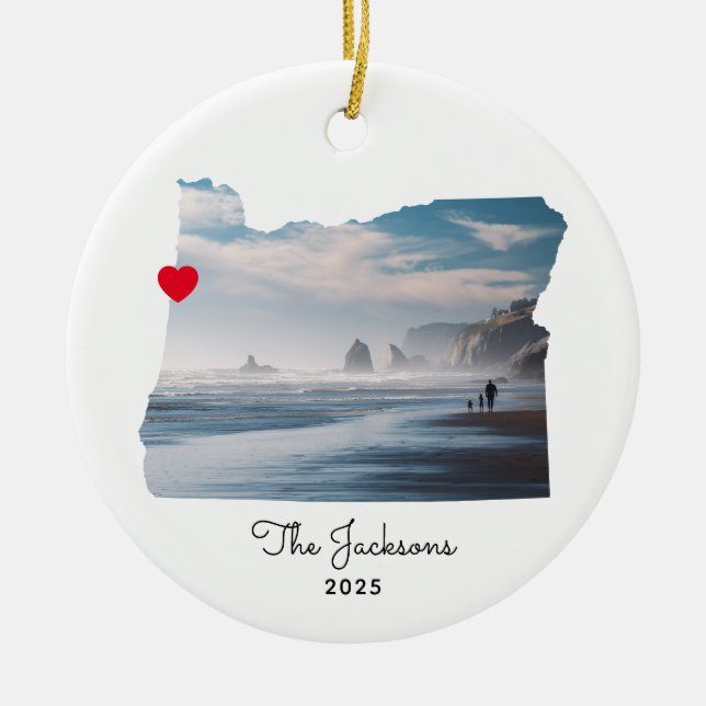 Oregon Vacation Photo Red Heart Ceramic Tree Decoration (Front)