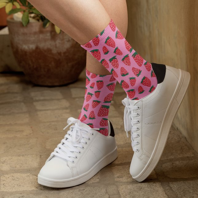 Organic summer strawberries red on pink background socks (Creator Uploaded)