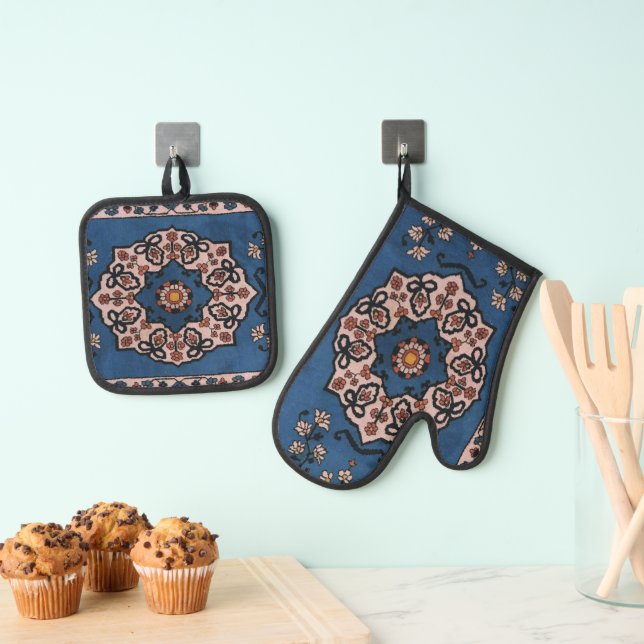 Oriental Blue Persian Turkish Carpet Pattern Oven Mitt & Pot Holder Set (Insitu(Hanging))