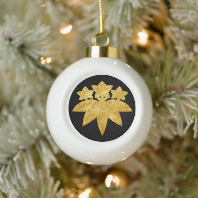 Oriental Faux Gold Kamakura Minamoto Japan Mon Art Ceramic Ball Christmas Ornament (Tree)