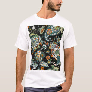 Oriental paisley: traditional Turkish motif. T-Shirt